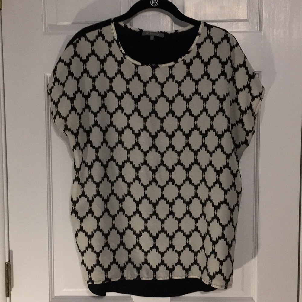 Patterned black and white top by Retro-ology